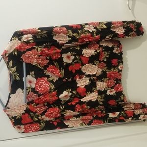 American Eagle red and black floral blouse